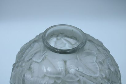 LALIQUE
(in the taste of). Vase ball out...