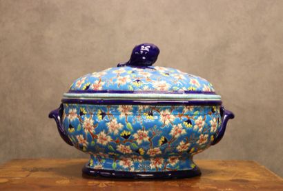 LONGWY model Florence. Soup tureen in cloisonné...