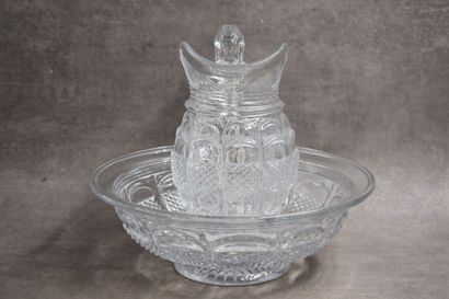 LE CREUSOT 
CREUSOT. Ewer and its basin out...