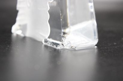DAUM. Meeting of a transparent glass vide-poche...