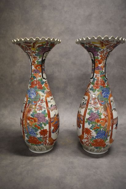 JAPAN. Pair of porcelain vases with polychrome...