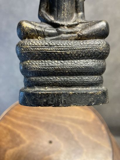 CHINE - ASIE 
Buddha in bronze. Height :...