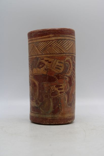 MEXIQUE 
Vase in terra cotta of cylindrical...