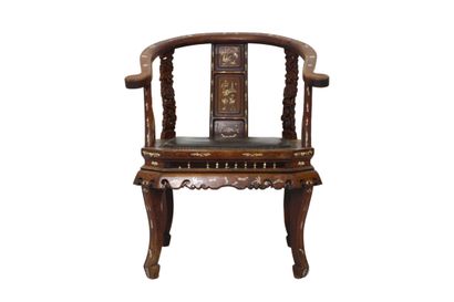 CHINE
Armchair in natural wood with hexagonal...