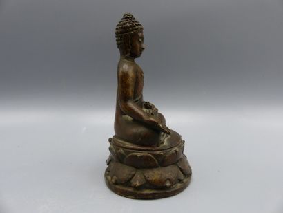 CHINA, 20th century
Statuette of Buddha in...