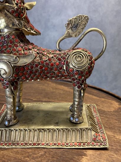 TIBET
Big dog of Fô in gilded metal and inlays...
