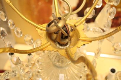 Style Louis XVI 
Pair of chandeliers in chased...