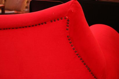 Sofa BRETZ model GAUDI in red velvet fabric...