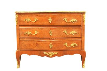 Commode Style Louis XV
Commode en marqueterie...