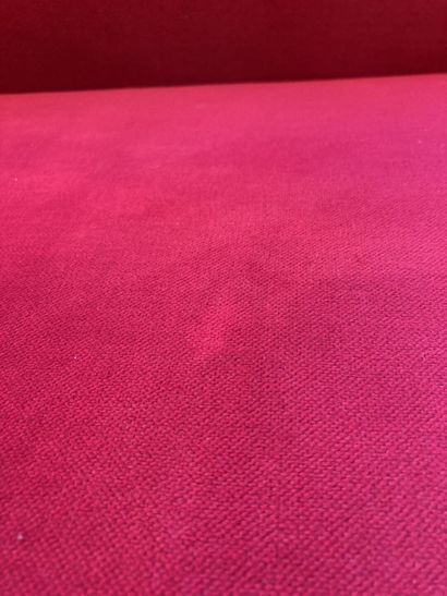 Sofa BRETZ model GAUDI in red velvet fabric...