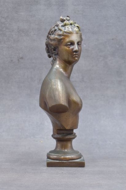 P. BAUR (XIXe-XXe siècle), Diane, bronze...