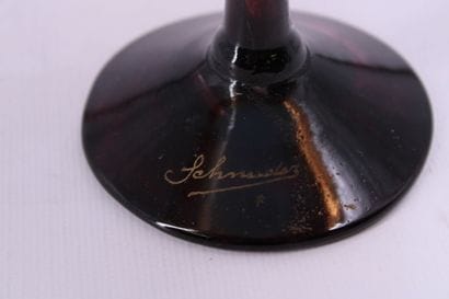 SCHNEIDER (XXth) Glass bowl blown on a pedestal....
