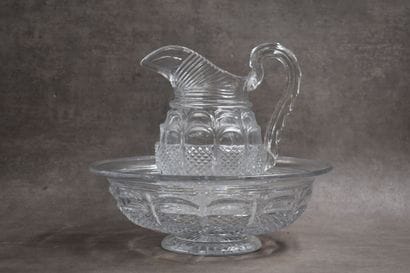 LE CREUSOT 
CREUSOT. Ewer and its basin out...