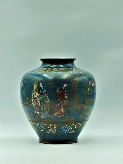 CHINE 
Vase in cloisonné enamels on bronze...
