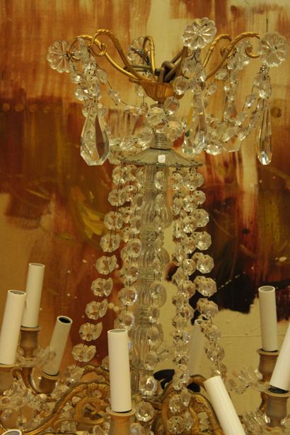 Style Louis XVI 
Pair of chandeliers in chased...