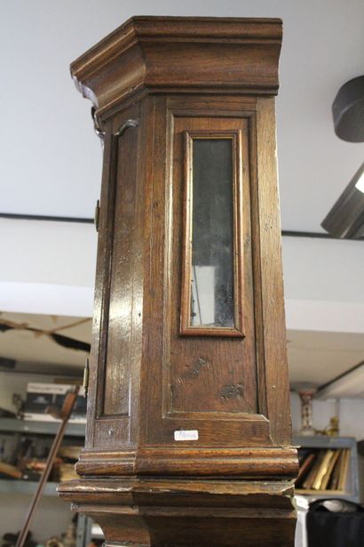 Régence
Horloge de parquet en chêne mouluré...