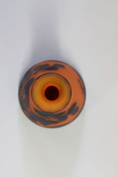 RICHARD. Vase in multi-layered glass with...