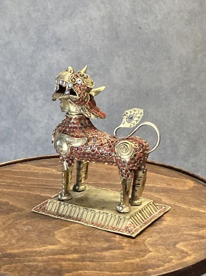 TIBET
Big dog of Fô in gilded metal and inlays...