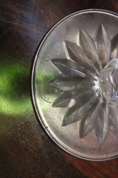 SAINT LOUIS. Service out of crystal including:...