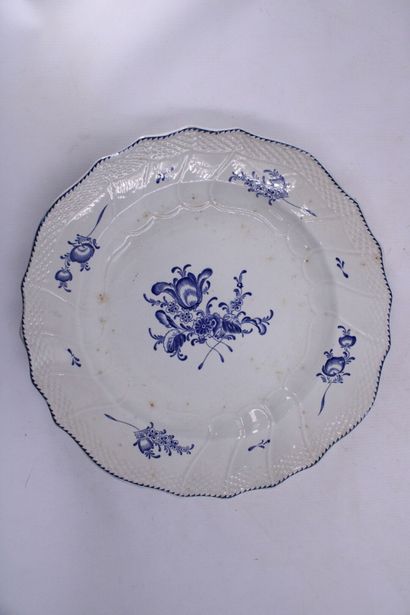 BOCH LA LOUVIERE. Porcelain service including...