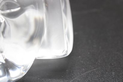 DAUM. Meeting of a transparent glass vide-poche...