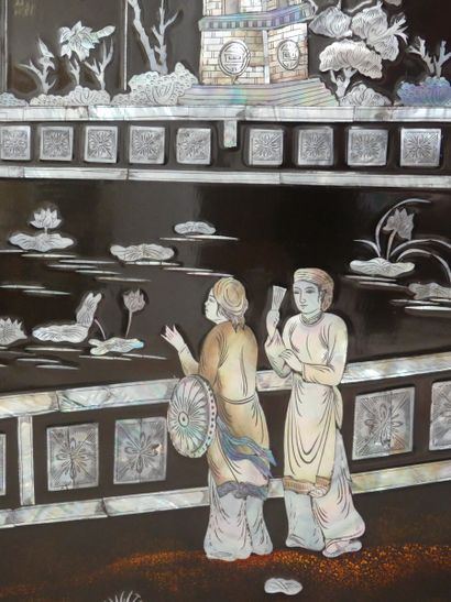 VIETNAM. Suite of 4 lacquered wood panels...