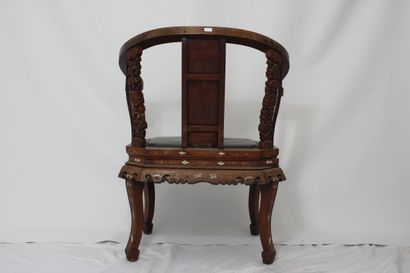 CHINE
Armchair in natural wood with hexagonal...