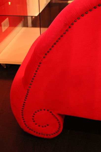 Sofa BRETZ model GAUDI in red velvet fabric...