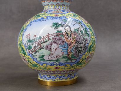 CHINA. Pair of gourd vases decorated with...