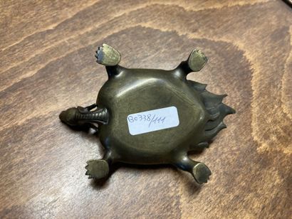 ASIE 
Turtle in bronze with brown and golden...
