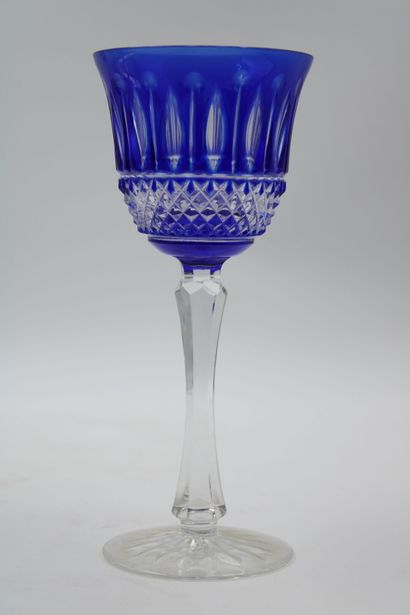 SAINT LOUIS. Service out of crystal including:...