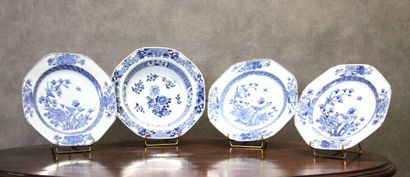 CHINE - Compagnie des Indes 
Suite of 4 flat...