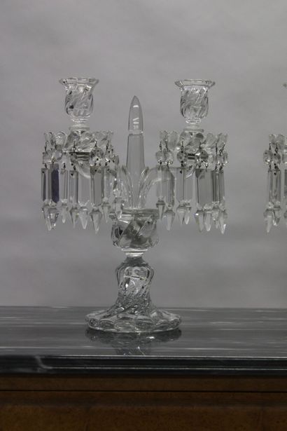 Bougeoirs Baccarat
BACCARAT. Pair of candlesticks...
