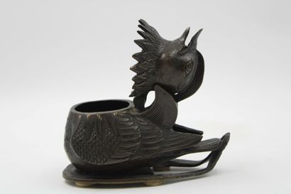 CHINA. Perfume burner in the shape of a bird...