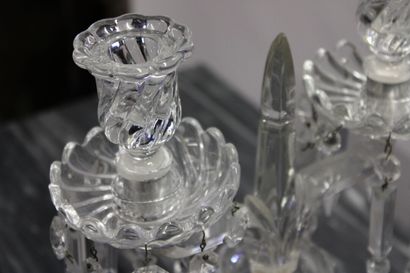 Bougeoirs Baccarat
BACCARAT. Pair of candlesticks...