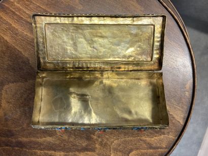TIBET 
Metal box (silver ?) with filigree...