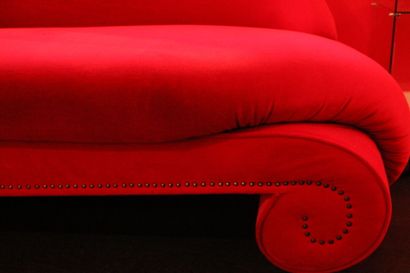 Sofa BRETZ model GAUDI in red velvet fabric...