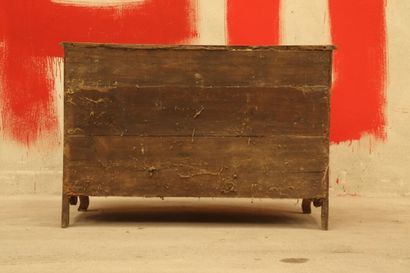 Commode de L'Est.
Commode en placage de bois...