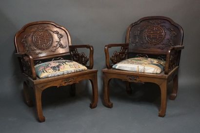 Ironwood living room including 4 armchairs...
