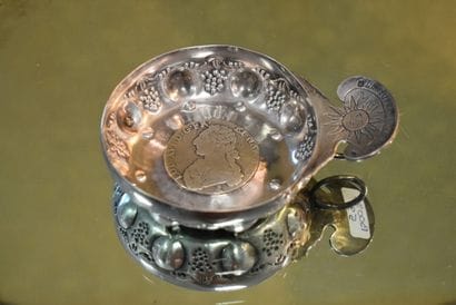 Tastevin en argent poinçon minerve à décor...