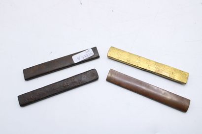 JAPON
Meeting of four objects of lettered...