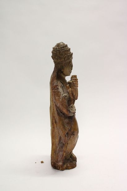 Saint Pontife en bois sculpté, dos ébauché....