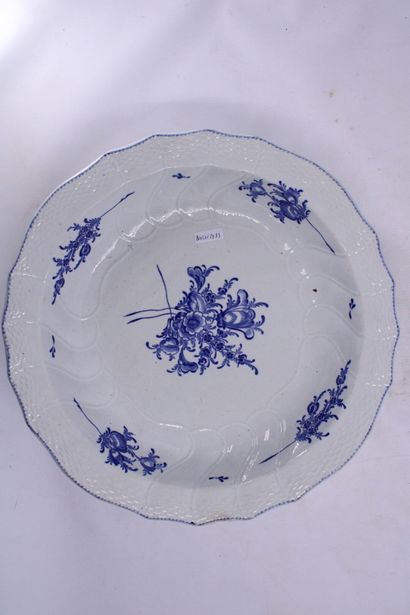BOCH LA LOUVIERE. Porcelain service including...