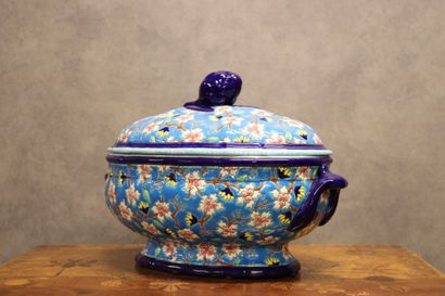 LONGWY model Florence. Soup tureen in cloisonné...