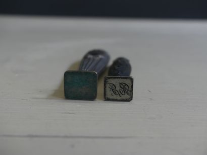 Réunion de dix sceaux en argent fourré, plusieurs...