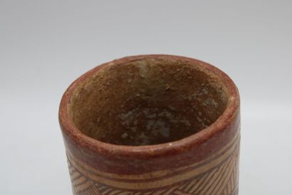 MEXIQUE 
Vase in terra cotta of cylindrical...