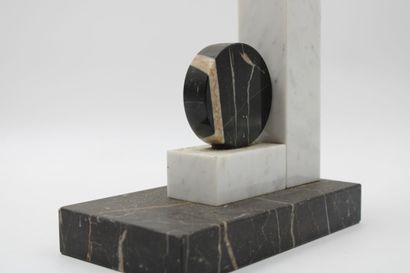 ART DECO 
Woman with a ball, green patinated...