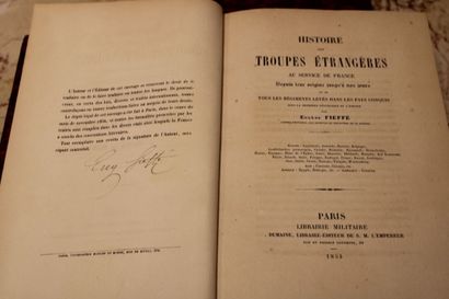 [MILITARIA], Réunion d'ouvrages sur le thème...