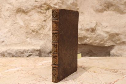 [DROIT], réunion de 2 ouvrages, dont :

-...
