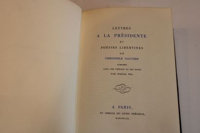 [CURIOSA], Réunion d'ouvrages, dont : 
-...